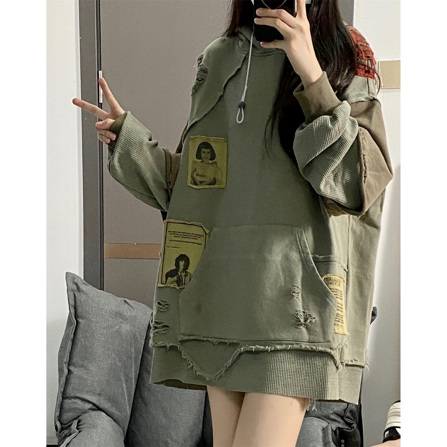 Women’s American-style Retro High Street Make Old Ripped Hooded Sweater