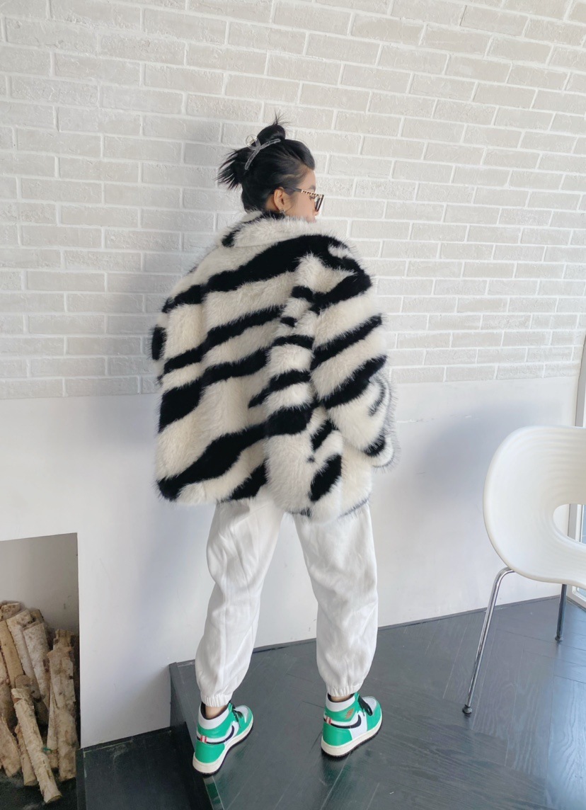 Women’s Fashion Polo Collar Faux Fur Coat