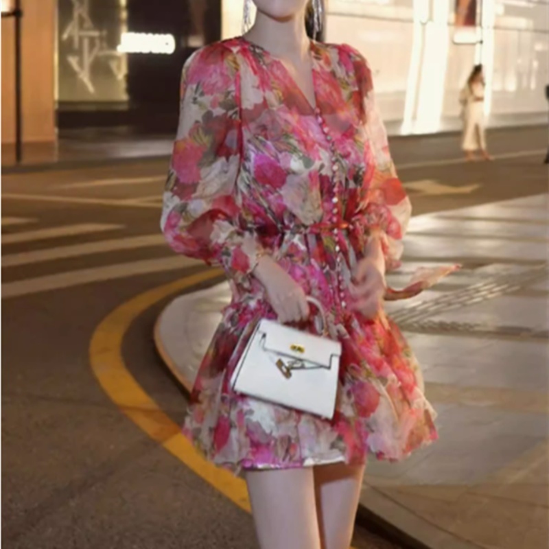 Summer New High End Elegant And Exquisite Elegance Royal Sister Fragmented Flower V-neck Dress