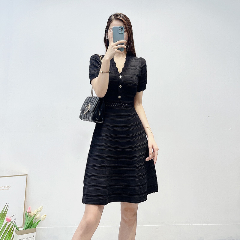 Hollow High-end Green V-neck Knitted Dress French Style