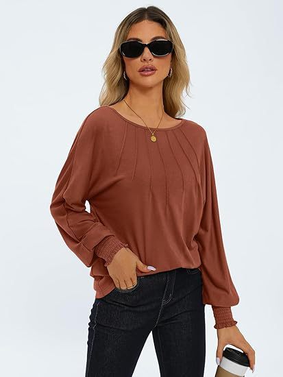 Women’s Round Neck Pleated Long Sleeve Top