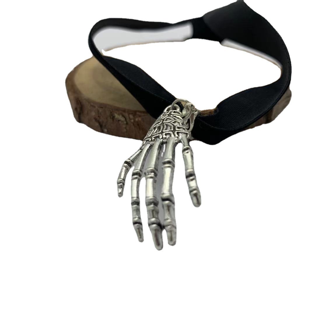 Ghost Claw Palm Retro Velvet Band Necklace Choker