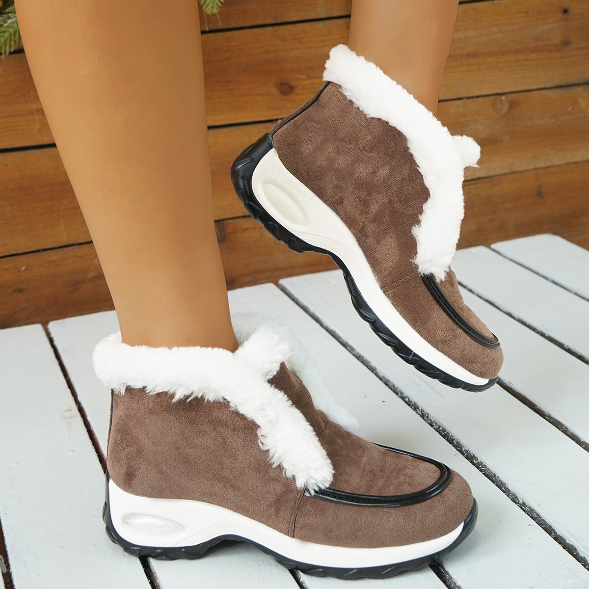 Women’s Plus Velvet Snow Boots Sole Air Cushion Decoration