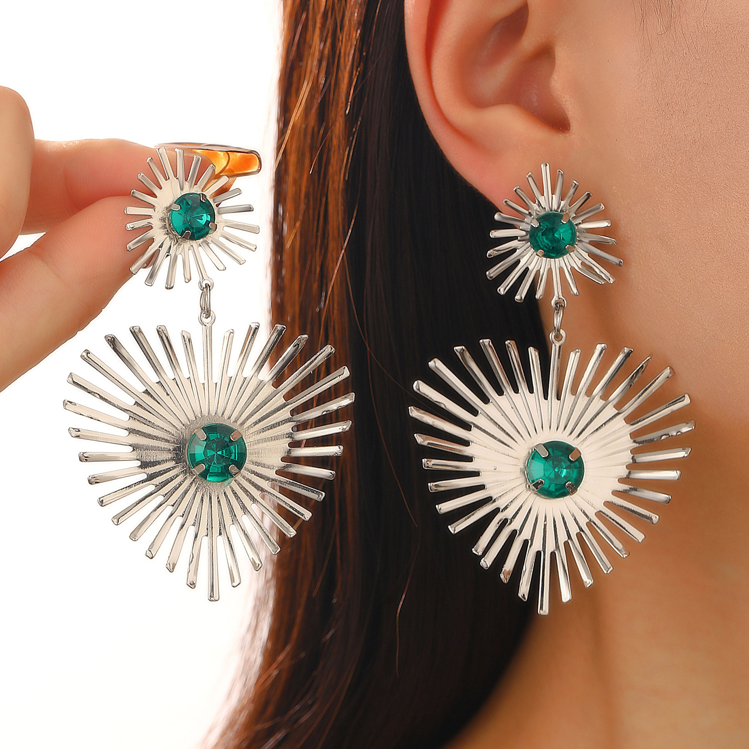 Bohemian Sunflower Heart-shaped Earrings With Rhinestone Exaggerated Personality Love Earrings For Women Valentine’s Day Jewelry